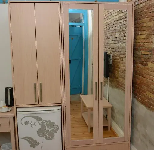 Cypriot Swallow Boutique Panzió