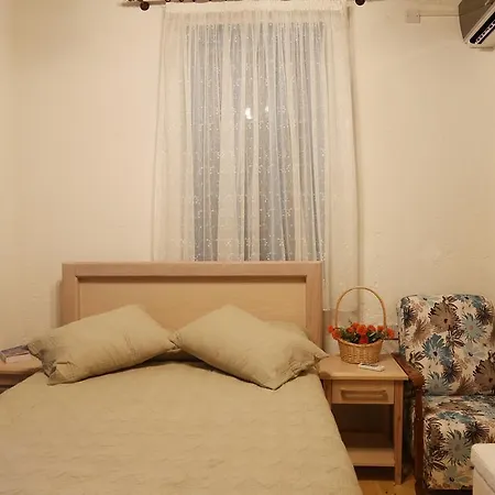 Bed and Breakfast Cypriot Swallow Boutique