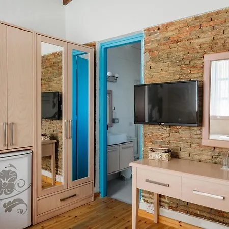 Cypriot Swallow Boutique Bed and Breakfast 4*